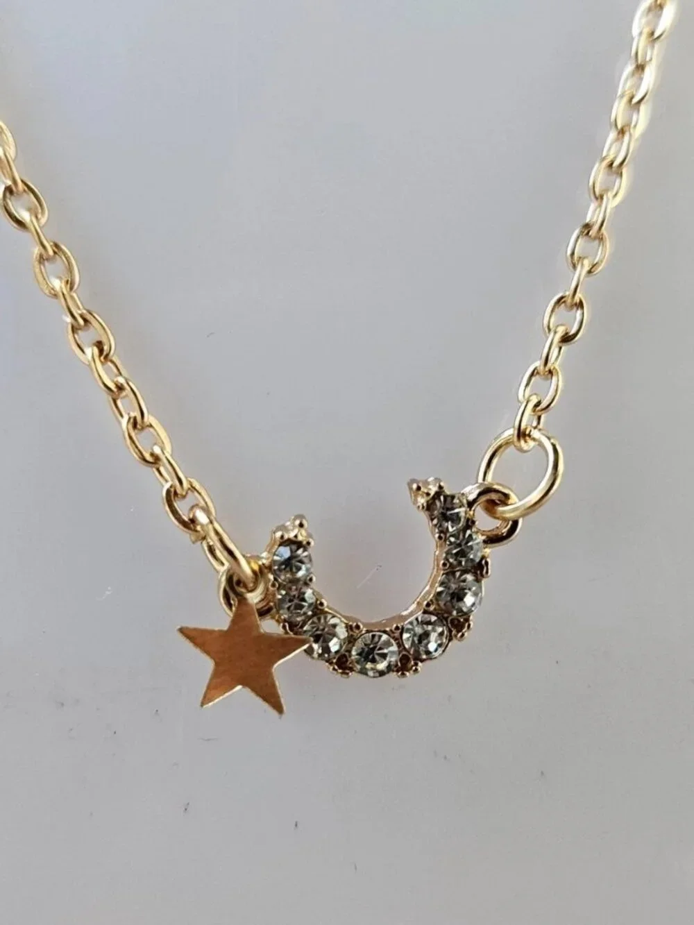 Crecent Moon Star pendant Necklace Gold Tone Fashion Jewelry Necklace New